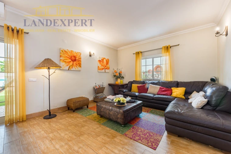 Moradia T4 para Venda em Albufeira e Olhos de Água Foto 14