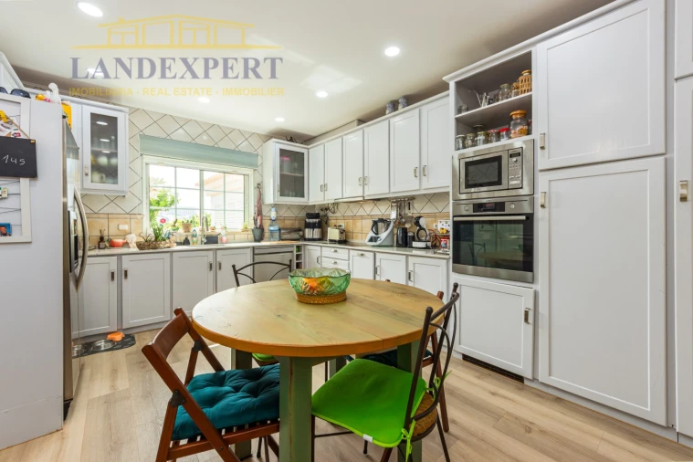 Moradia T4 para Venda em Albufeira e Olhos de Água Foto 29