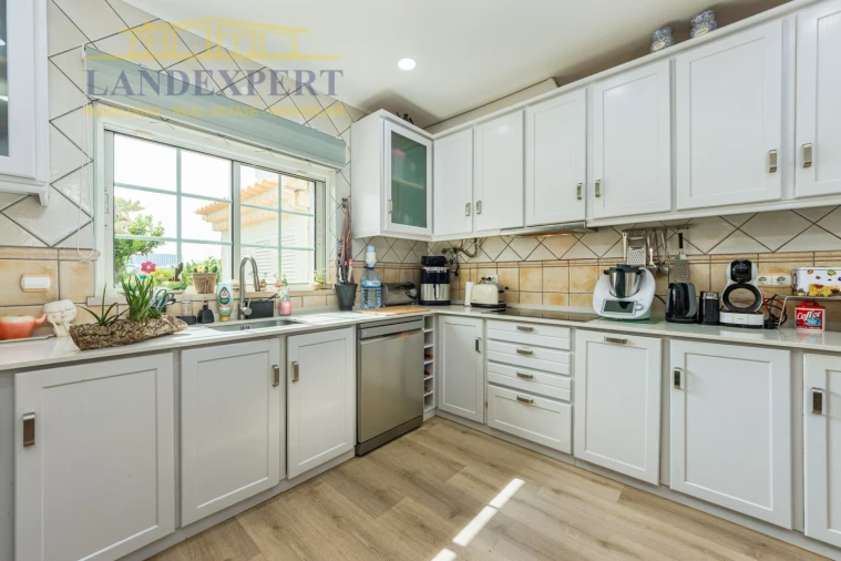 Moradia T4 para Venda em Albufeira e Olhos de Água Foto 31