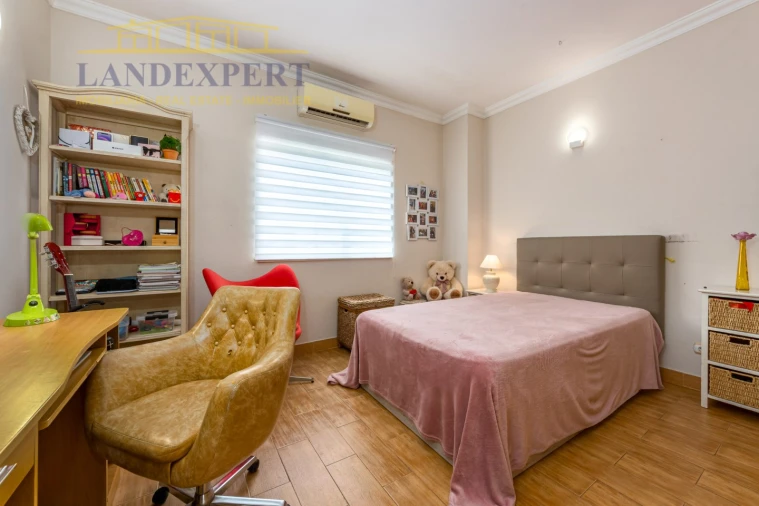 Moradia T4 para Venda em Albufeira e Olhos de Água Foto 36