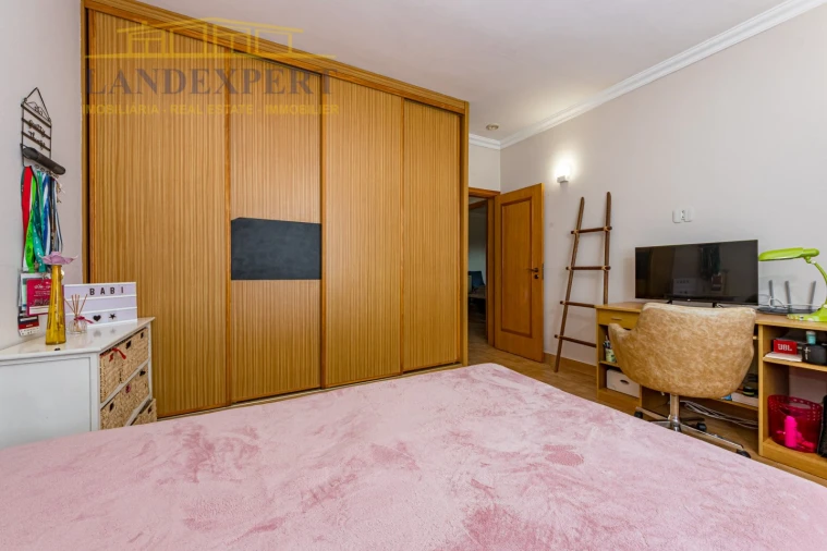 Moradia T4 para Venda em Albufeira e Olhos de Água Foto 39