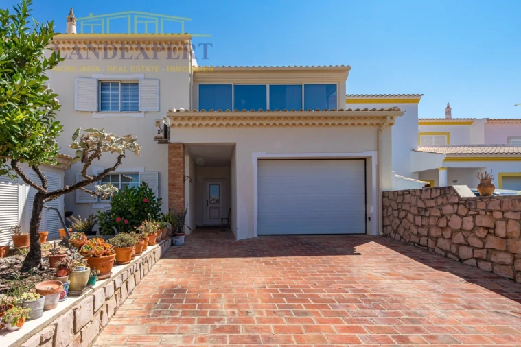 Moradia T4 para Venda em Albufeira e Olhos de Água Foto 45