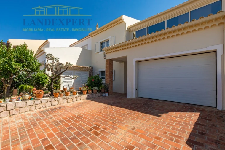 Moradia T4 para Venda em Albufeira e Olhos de Água Foto 46