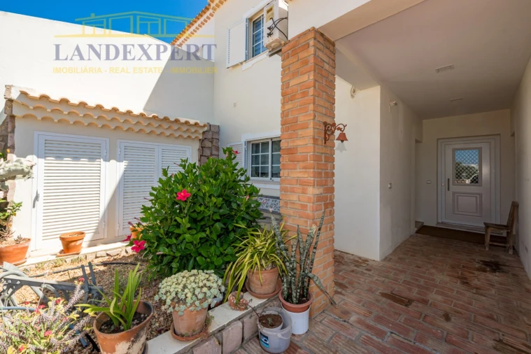 Moradia T4 para Venda em Albufeira e Olhos de Água Foto 47