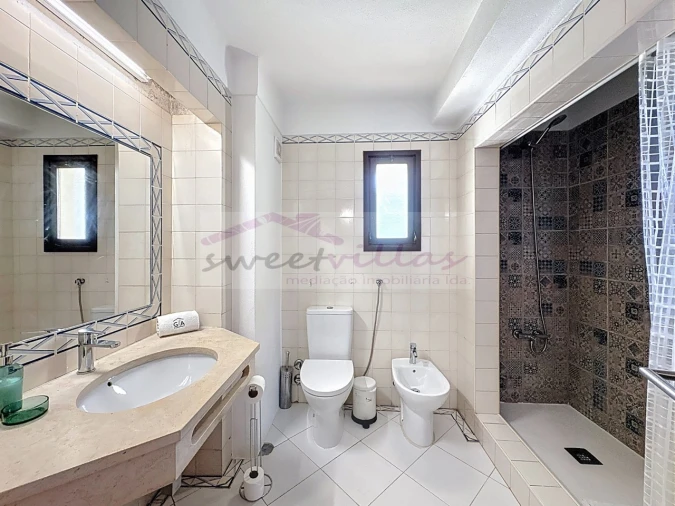 Moradia T3 para Venda em Albufeira e Olhos de Água Foto 16