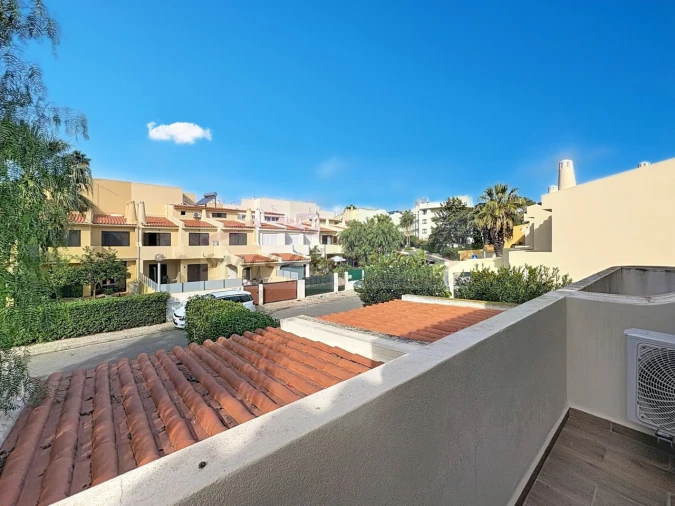 Moradia T3 para Venda em Albufeira e Olhos de Água Foto 43