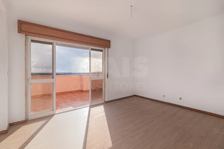 Apartamento T1 para Venda em Rio de Mouro Foto 12