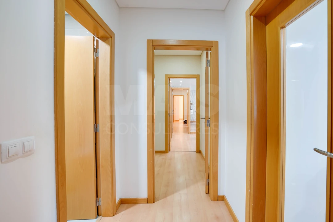 Apartamento T3 para Arrendamento em Ramada e Caneças Foto 8