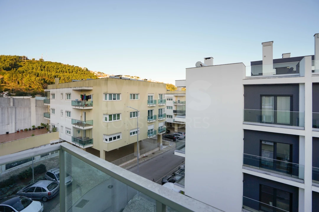 Apartamento T3 para Arrendamento em Ramada e Caneças Foto 11