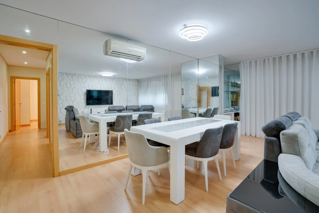 Apartamento T3 para Arrendamento em Ramada e Caneças Foto 4