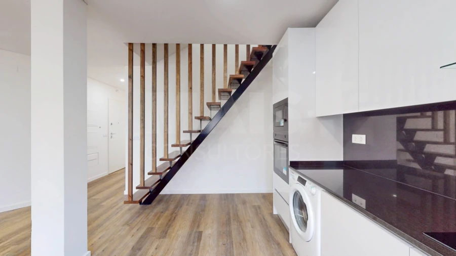 Apartamento T4 para Venda em Santa Iria de Azoia, São João da Talha e Bobadela Foto 1