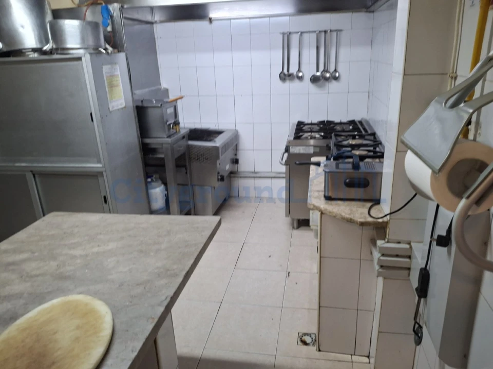 Loja para Venda em Odivelas Foto 13