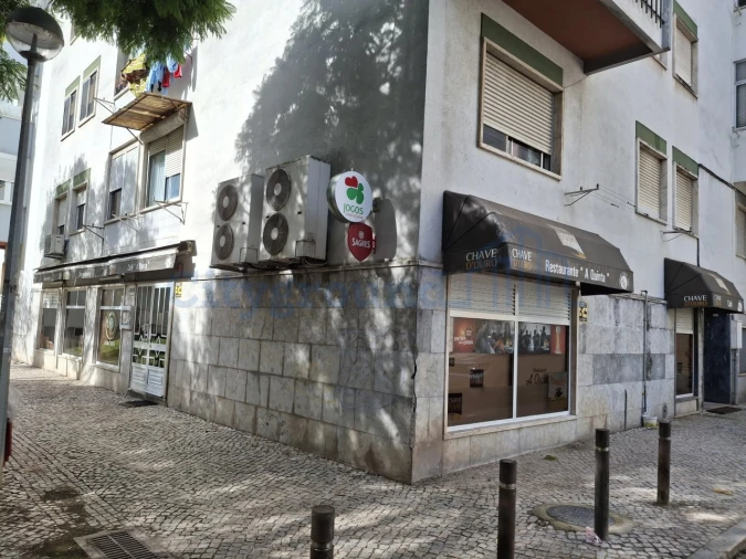 Loja para Venda em Odivelas Foto 3