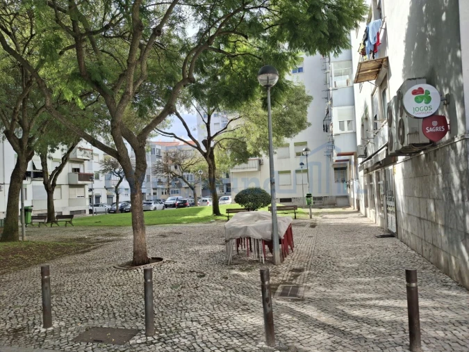 Loja para Venda em Odivelas Foto 19