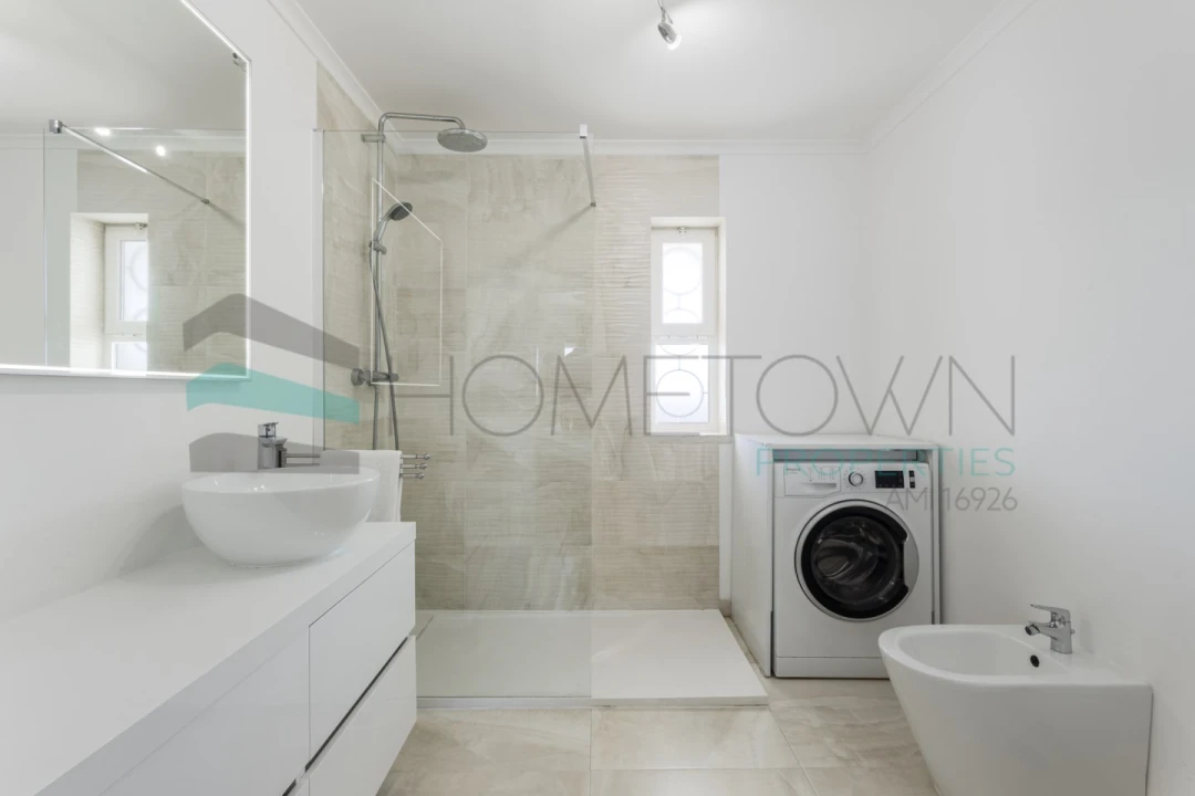 Apartamento T2 para Venda em Quarteira Foto 26