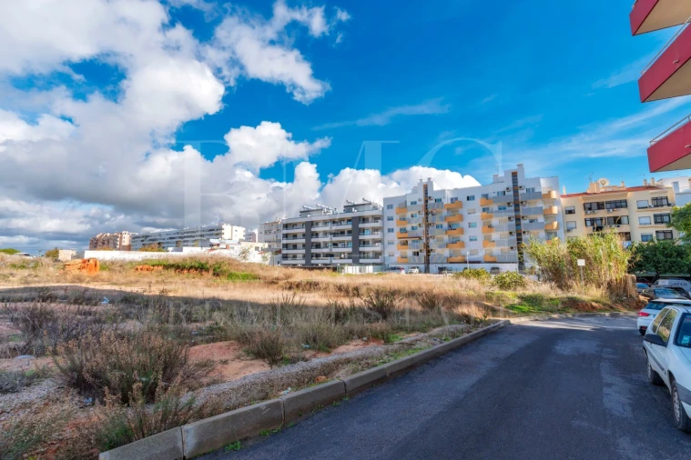 Terreno para Venda em Faro (Sé e São Pedro) Foto 2