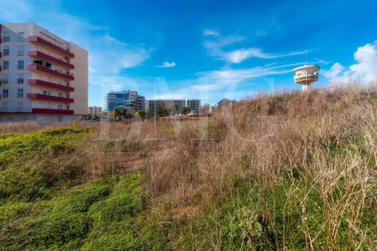 Terreno para Venda em Faro (Sé e São Pedro) Foto 12