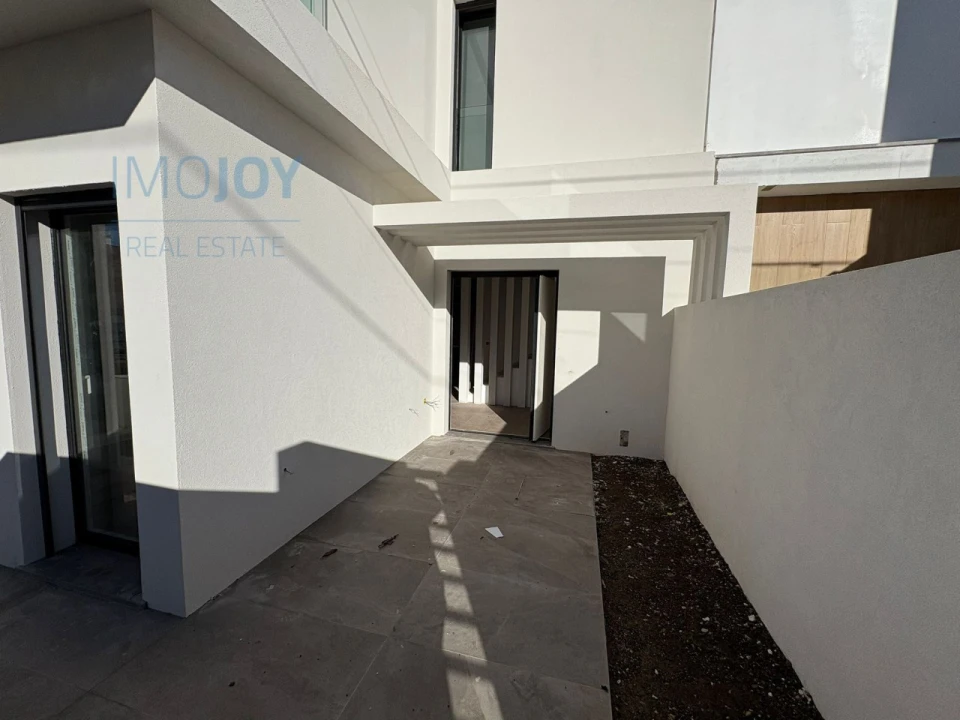 Moradia T3 para Venda em São Domingos de Rana Foto 10