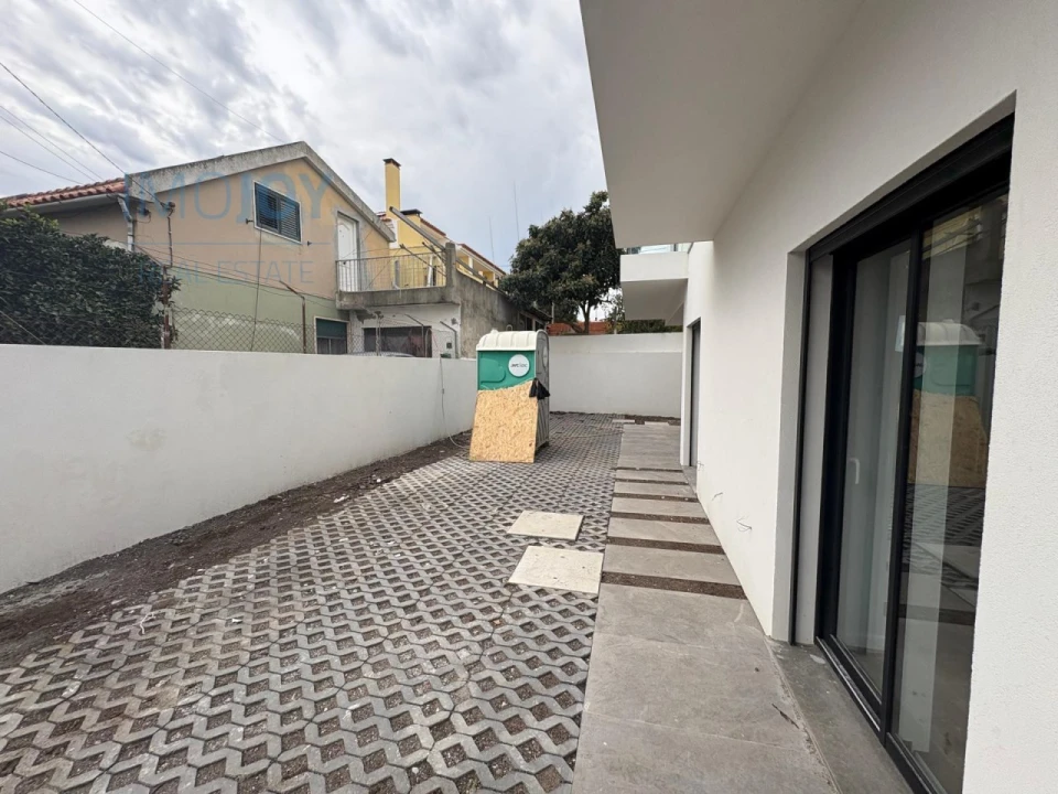 Moradia T3 para Venda em São Domingos de Rana Foto 27