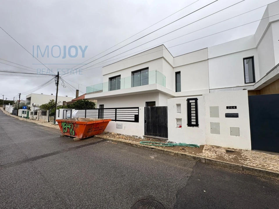 Moradia T3 para Venda em São Domingos de Rana Foto 30