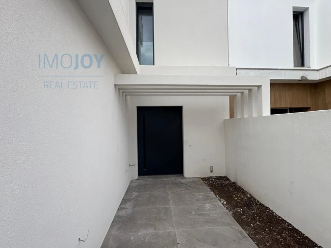 Moradia T3 para Venda em São Domingos de Rana Foto 18