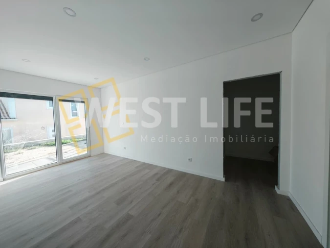 Moradia T3 para Venda em Azueira e Sobral da Abelheira Foto 20