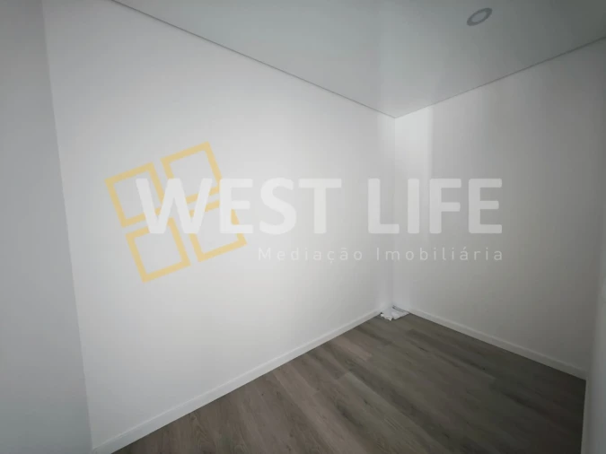 Moradia T3 para Venda em Azueira e Sobral da Abelheira Foto 29