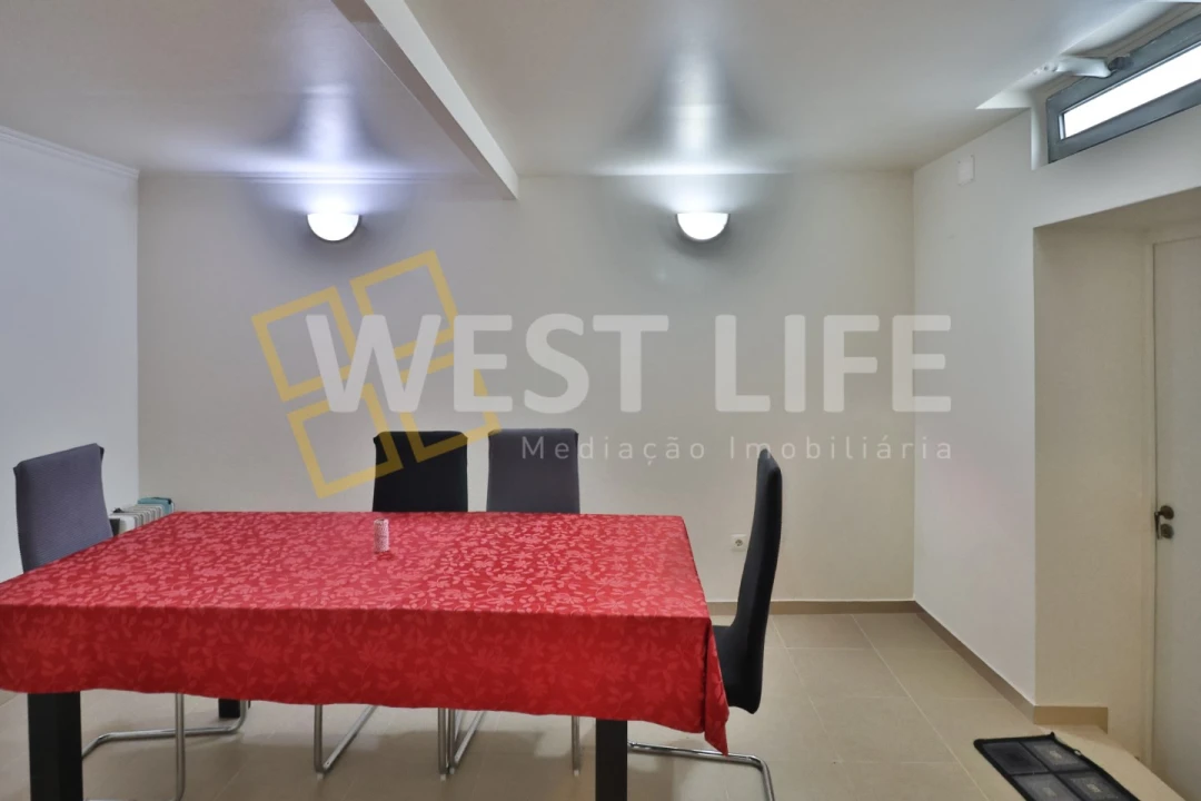 Moradia T3 para Venda em São Pedro da Cadeira Foto 13