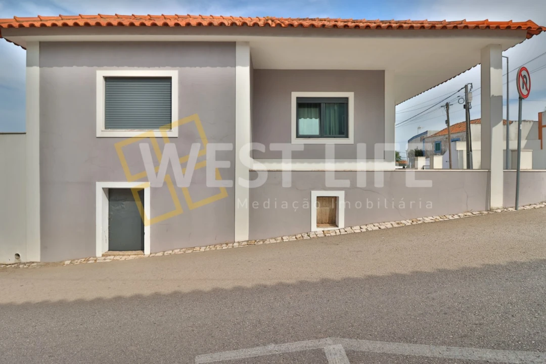 Moradia T3 para Venda em São Pedro da Cadeira Foto 34