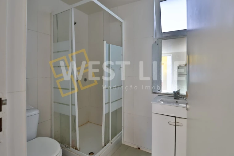 Moradia T3 para Venda em São Pedro da Cadeira Foto 22