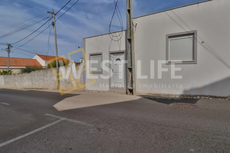 Moradia T3 para Venda em São Pedro da Cadeira Foto 28