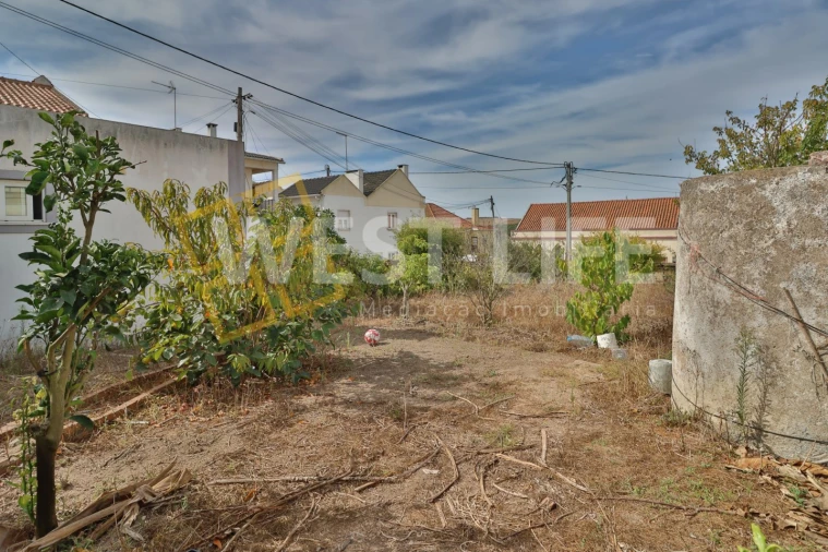 Moradia T3 para Venda em São Pedro da Cadeira Foto 36