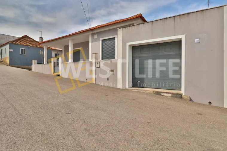 Moradia T3 para Venda em São Pedro da Cadeira Foto 33