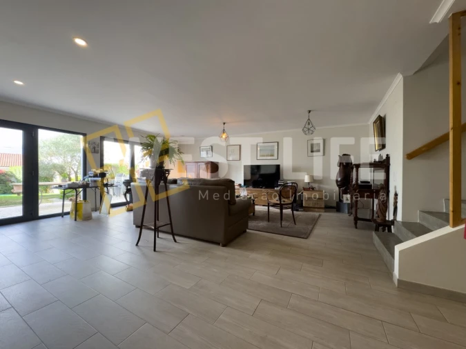 Moradia T4 para Venda em Silveira Foto 3