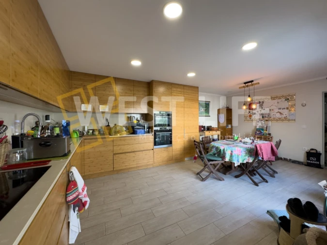 Moradia T4 para Venda em Silveira Foto 7