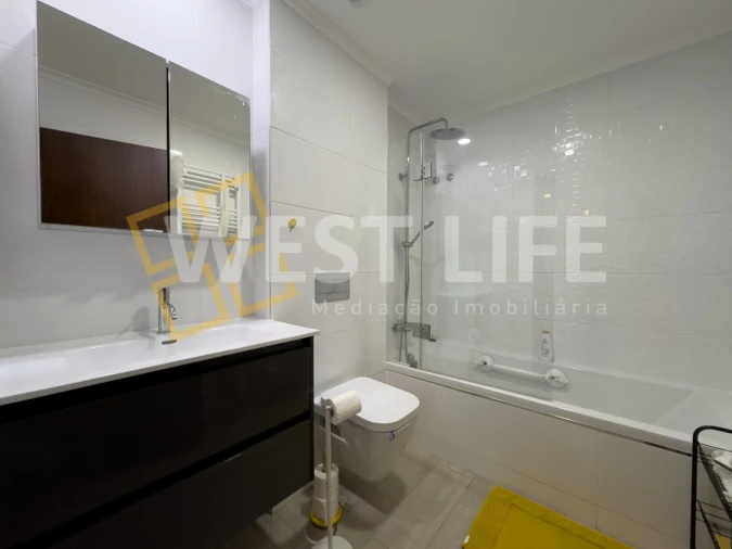 Moradia T4 para Venda em Silveira Foto 11