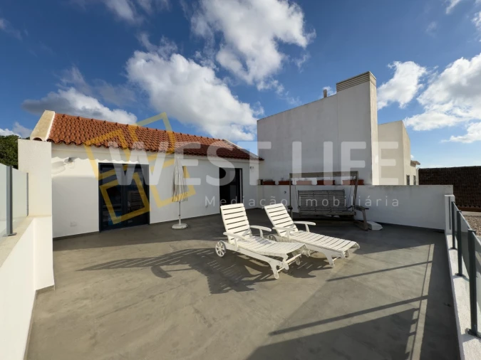 Moradia T4 para Venda em Silveira Foto 18