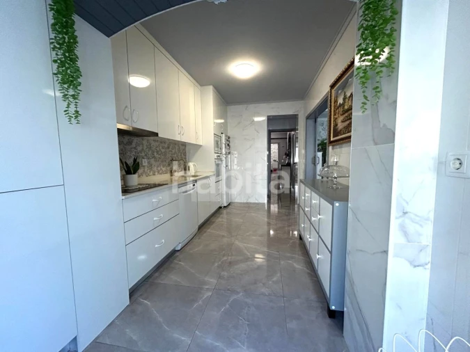 Apartamento T2 para Venda em Santa Maria da Feira, Travanca, Sanfins e Espargo Foto 5