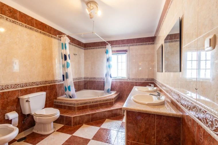 Moradia T3 para Venda em Nadadouro Foto 21