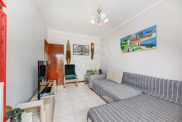 Apartamento T1 para Venda em Baixa da Banheira e Vale da Amoreira Foto 7