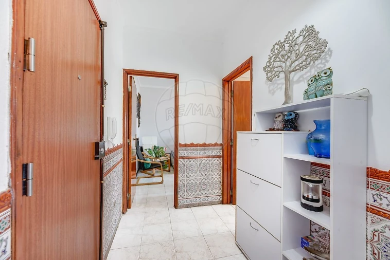 Apartamento T1 para Venda em Baixa da Banheira e Vale da Amoreira Foto 4