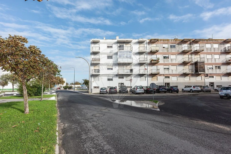 Apartamento T1 para Venda em Baixa da Banheira e Vale da Amoreira Foto 17