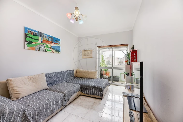 Apartamento T1 para Venda em Baixa da Banheira e Vale da Amoreira Foto 5
