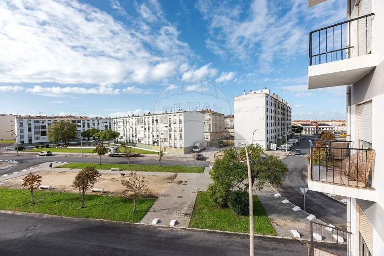 Apartamento T1 para Venda em Baixa da Banheira e Vale da Amoreira Foto 14