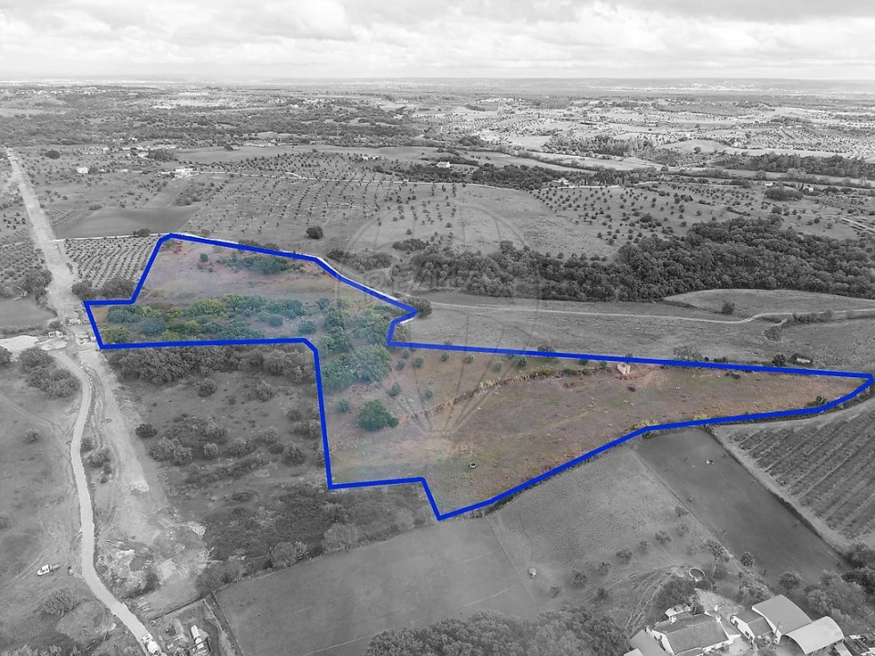 Moradia T2 para Venda em Casével e Vaqueiros Foto 10