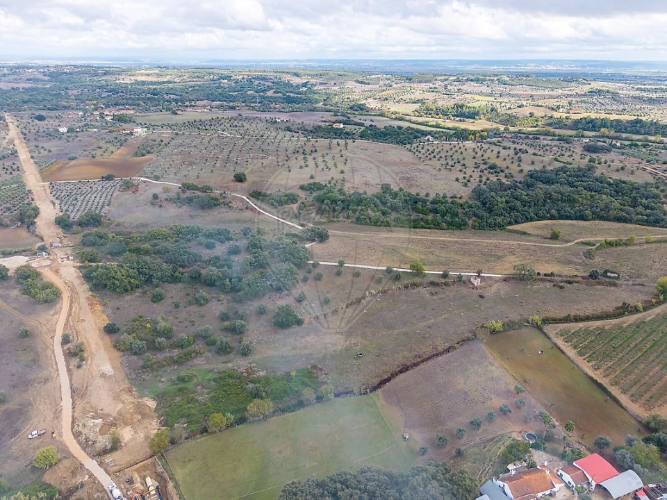 Moradia T2 para Venda em Casével e Vaqueiros Foto 13