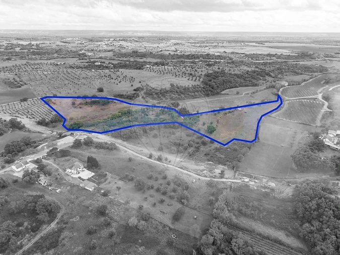 Moradia T2 para Venda em Casével e Vaqueiros Foto 7