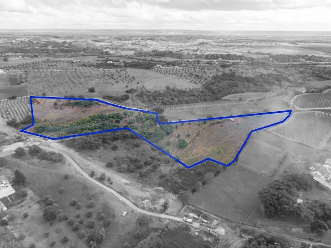 Moradia T2 para Venda em Casével e Vaqueiros Foto 9