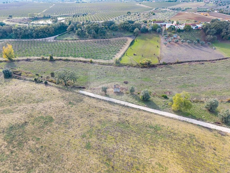 Moradia T2 para Venda em Casével e Vaqueiros Foto 26