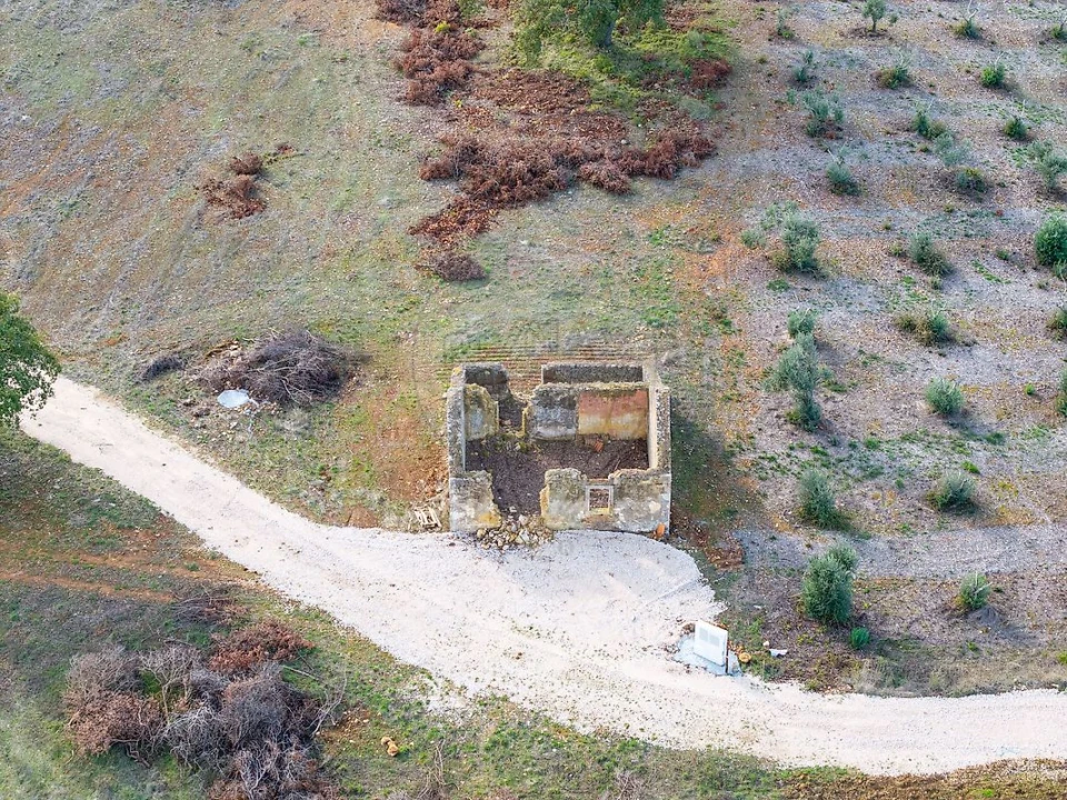 Moradia T2 para Venda em Casével e Vaqueiros Foto 23